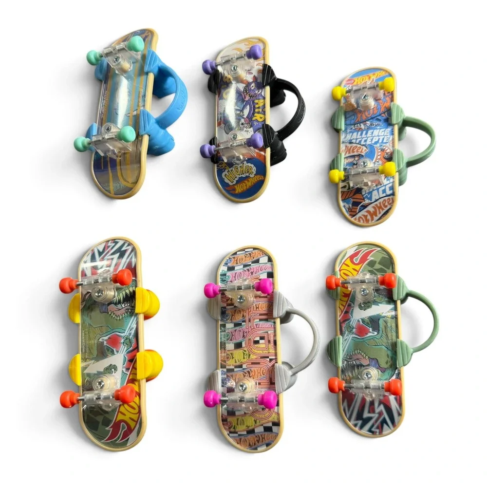 Hot Wheels Skate Fingerboard Lot of 6 Mini Skateboards with Removable Shoes